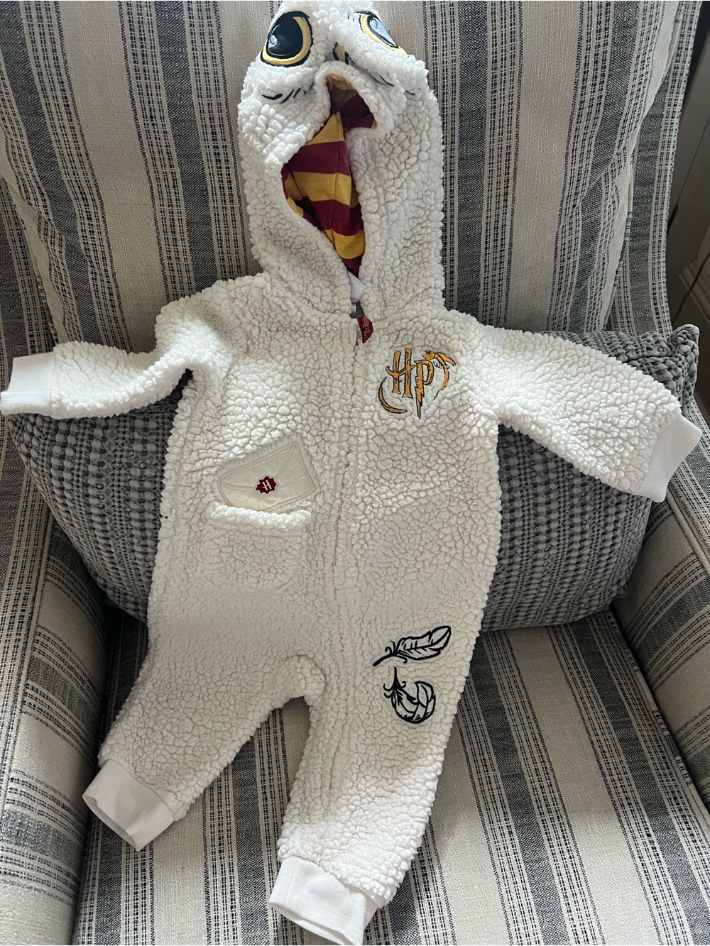 Warner Bros. White Sherpa Baby Hooded One-Piece w/ Gryffindor Lining AND Blanket